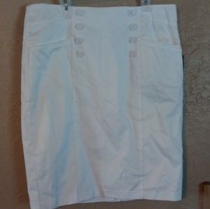 Nwt Cute White dressbarn skirt